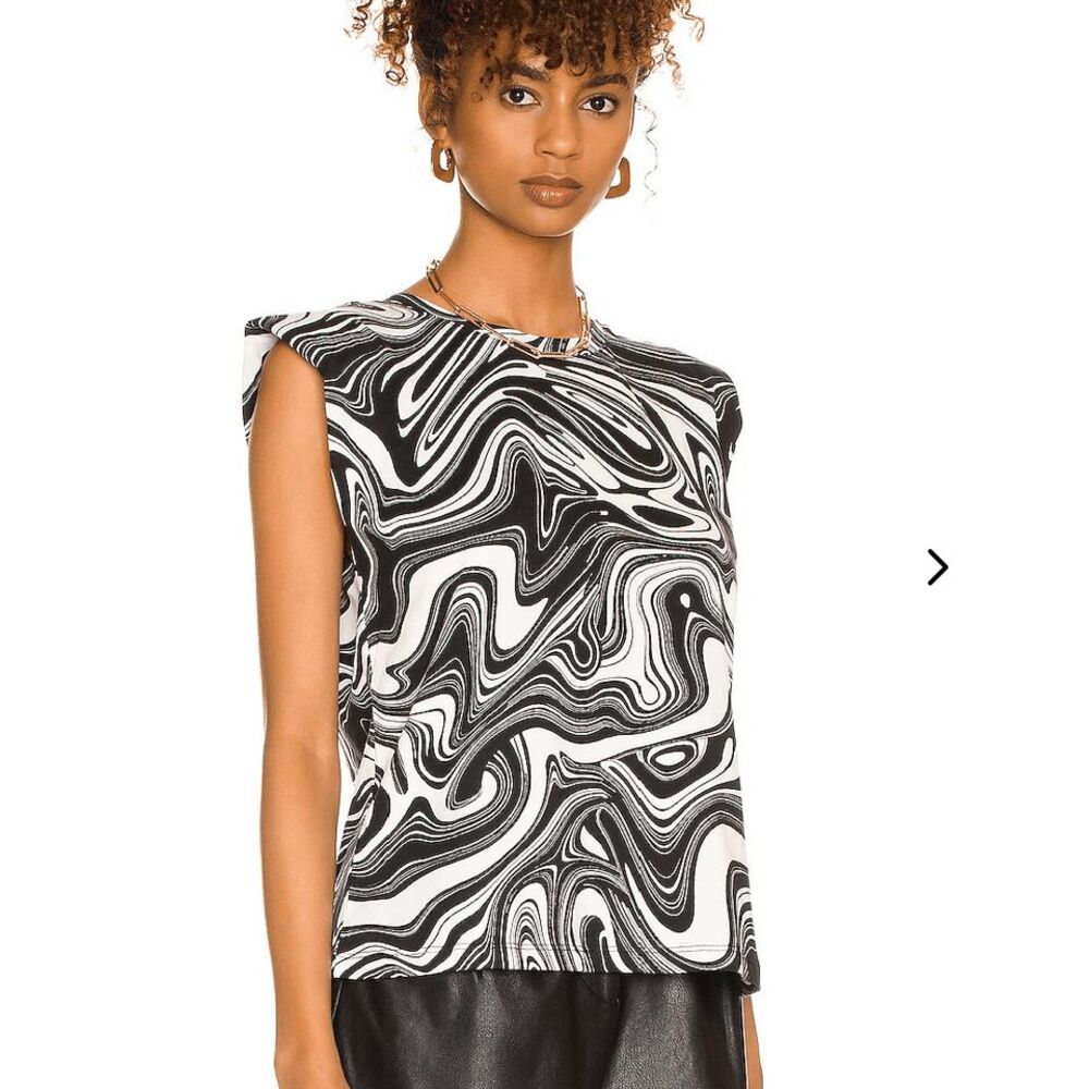 Sanctuary black white marbled shoulder pad T Shirt size medium